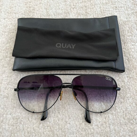 Quay High Key Aviator Sunglasses in Black Fade With Soft Case - Picture 1 of 7